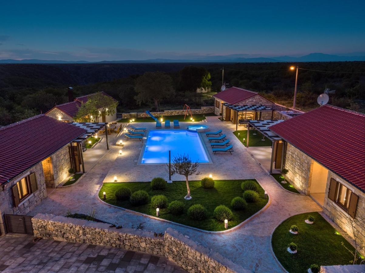 New! Promina Luxury Villa With 72Sqm Heated Pool, Jacuzzi, Infrared Sauna, Tennis Court, Media Room Bogatić Екстериор снимка