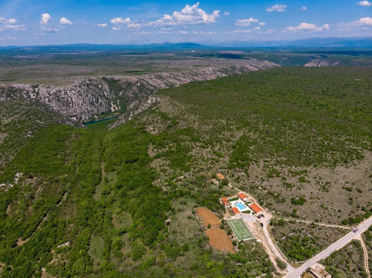 New! Promina Luxury Villa With 72Sqm Heated Pool, Jacuzzi, Infrared Sauna, Tennis Court, Media Room Bogatić Екстериор снимка
